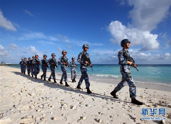 南沙海军官兵为祖国守好蓝色国门