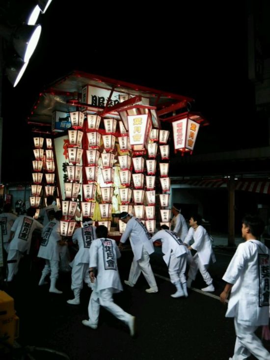 參觀十日町祭的燈火