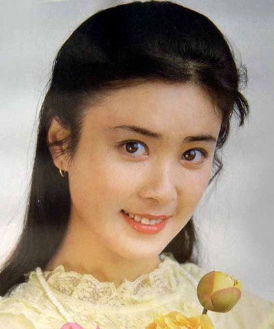 最美"妲己"傅艺伟涉毒被带走 回首90年代女星旧照个个都是大美女