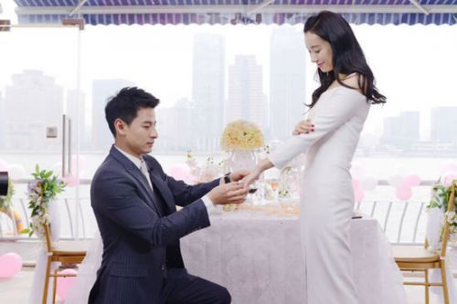 吕一婚纱照_钱泳辰吕一婚纱照