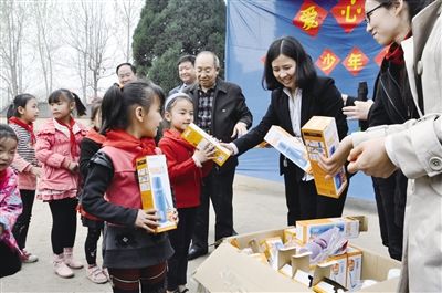 中华儿慈会关注贫困山区校园饮食安全