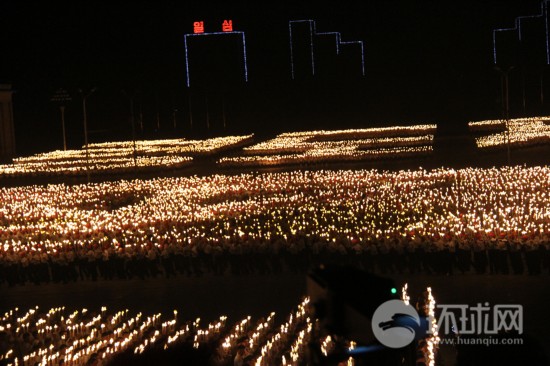 朝鲜宏大场面庆祝七大闭幕 15万青年举行舞