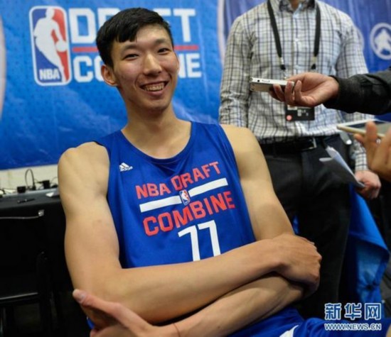 周琦被火箭选中 成中国第七位入选NBA的球员