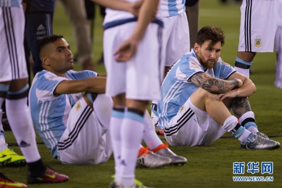 智利点球击败阿根廷 夺得百年美洲杯冠军--人民