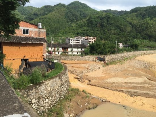 漳平象湖有多少人口_漳平象湖看荷花(2)