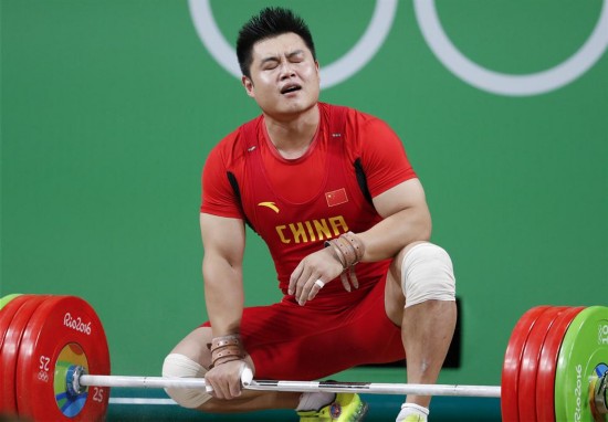 举重男子105公斤级:中国选手杨哲获第四名(组图)