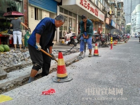 宣城市政局提醒市民：停在法制路上的机动车请尽快移走