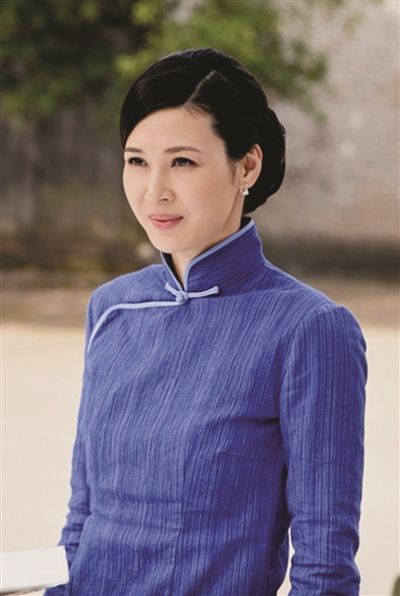 由童蕾,张桐,李成儒,申军谊,冯恩鹤,奚美娟等主演的近代革命电视剧