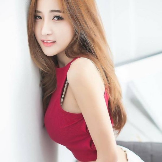 图为四国混血美女thanyarat charoenpornkittada.