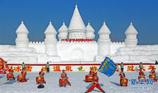 辽宁冬季旅游:冷资源加上新点子 冰天雪地玩出