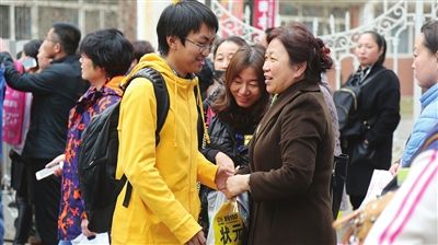 天津市高考英语笔试首次执行 一年两考