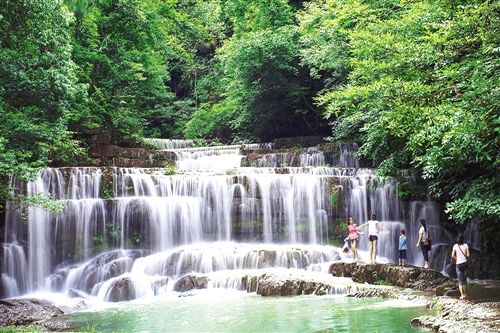 九龙瀑布景区. (横县旅游局供图)