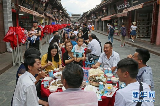 会理县有多少人口_四川会理古城 万人药根宴 同过端午