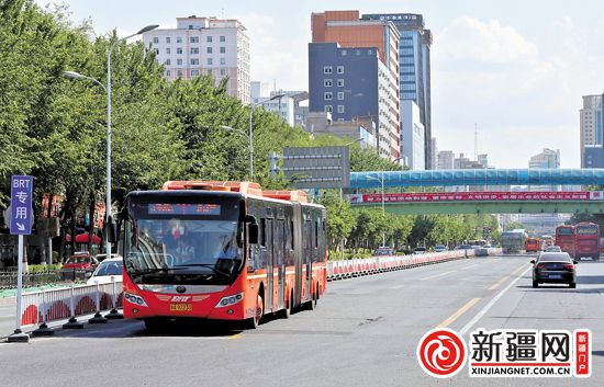 乌鲁木齐小型车可走BRT1、6号线支线专用道