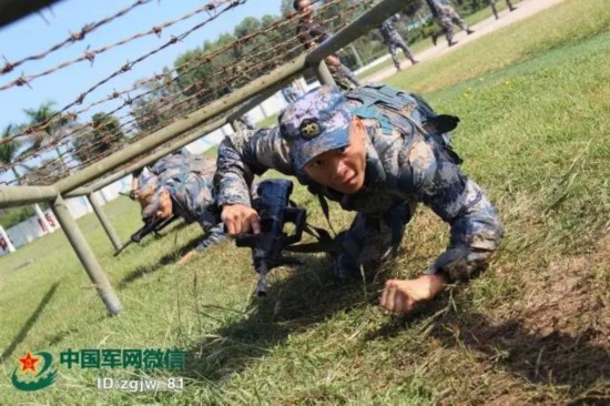 和特种兵当同学:让我知道什么是 小菜一碟