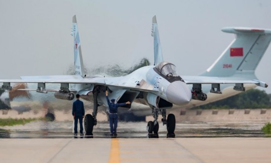 包括中国,俄罗斯空军在内的多国空军战机已抵达比赛基地,开始紧锣密鼓