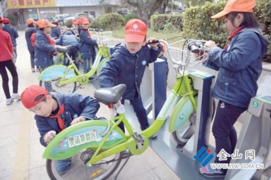 镇江人口性别比例_镇江金山寺