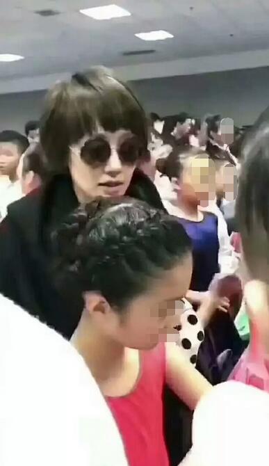 虎妈无犬女!马伊璃女儿爱马舞蹈比赛夺冠