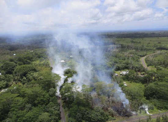 夏威夷地震引起火山喷发 1700岛民被迫撤离