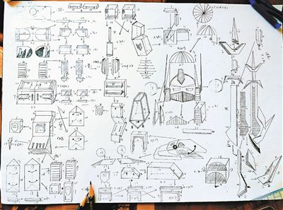 50根热熔胶,自己画图纸,量身定制为儿子打造了一套变形金刚"擎天柱"的