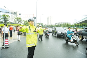 海口爱心护考:全城助力高考 温情无处不在