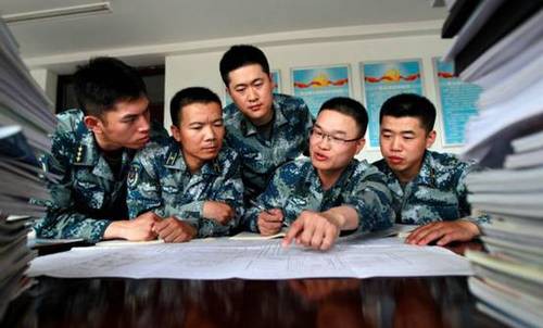 走进空军地空导弹某团"高学历战勤班"八一"建军节采访活动见闻