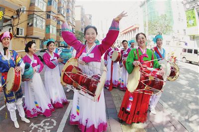 辽宁:盛装迎佳节 共祝祖国好