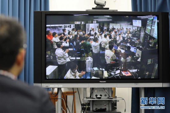 （国际）（1）日本探测器隼鸟2号降落小行星“龙宫”并采样