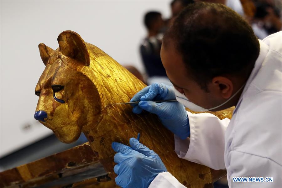 EGYPT-CAIRO-KING TUT-COFFIN-RESTORATION