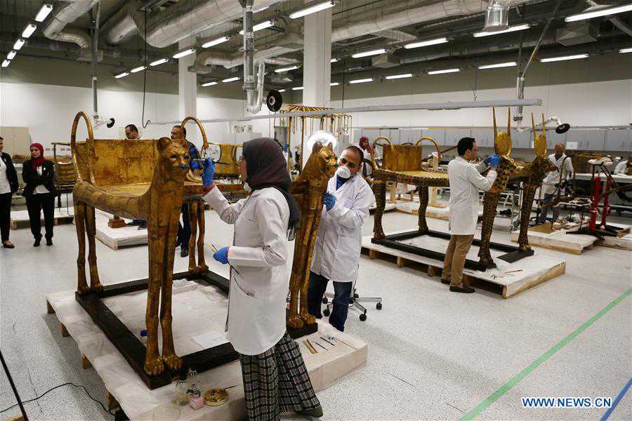 EGYPT-CAIRO-KING TUT-COFFIN-RESTORATION