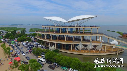 鸡西市庆祝新中国成立70周年主题系列新闻发布会——密山市专场新闻发布会