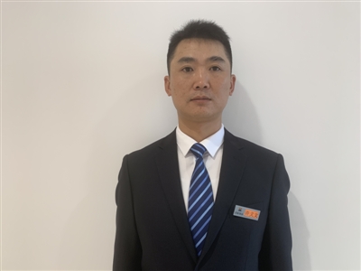 成都小区“小保安”国庆阅兵方队“大教官”