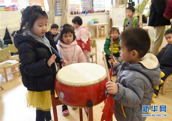 （教育）（4）杭州：幼儿混龄教育 大小孩子共同成长