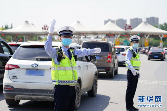 （社會(huì)）西安：加強(qiáng)警力 通暢道路