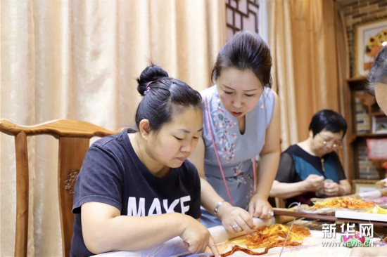 （圖文互動）（6）北安烏魚繡：在“博物館”外傳承