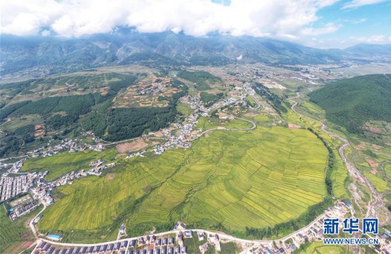 文化旅游 原标题:瞰大凉山美丽田园风光   在四川省凉山州普格县螺髻