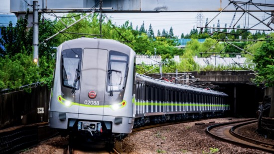 上海轨交2号线将升级为全球首条"双卡双待"地铁线路,列车无缝到站成为