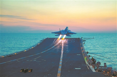 闯出一条具有中国特色的舰载战斗机飞行员培养之路