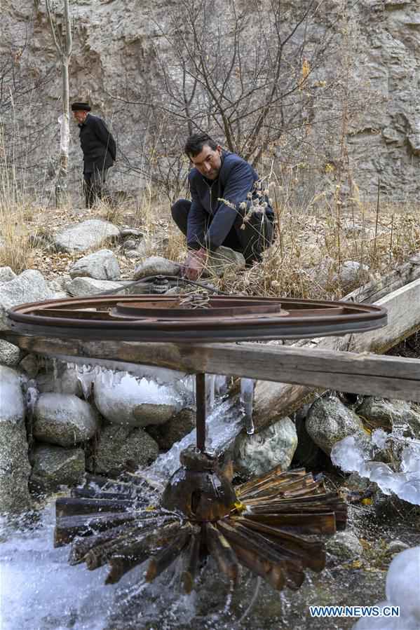 CHINA-XINJIANG-TAXKORGAN-POWER GRID-CONSTRUCTION (CN)