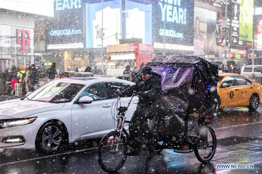 U.S.-NEW YORK-SNOW SQUALL