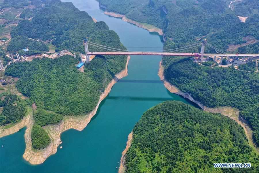 CHINA-GUIZHOU-WUJIANG RIVER-BRIDGE-CONSTRUCTION (CN)