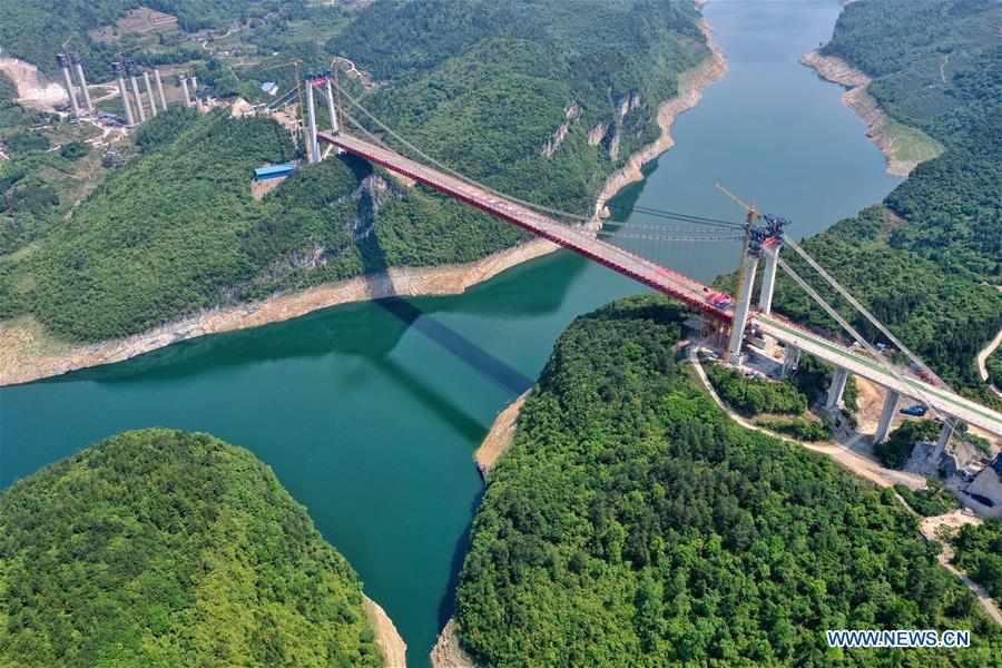 CHINA-GUIZHOU-WUJIANG RIVER-BRIDGE-CONSTRUCTION (CN)