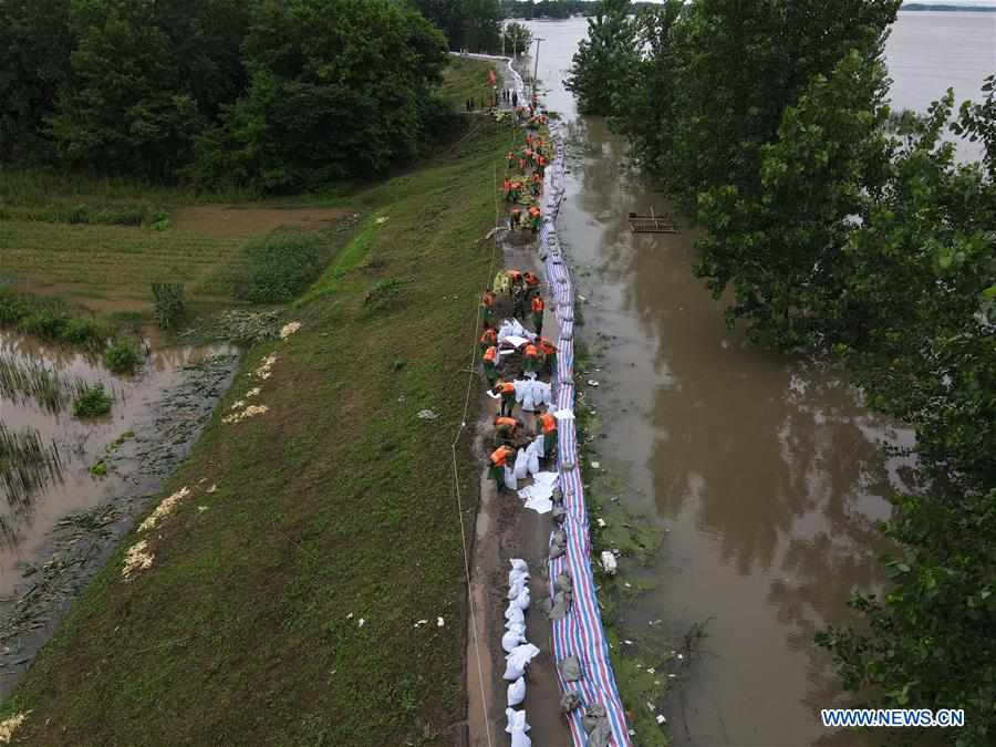 CHINA-ANHUI-WUHU-LEVEE-REINFORCING (CN)