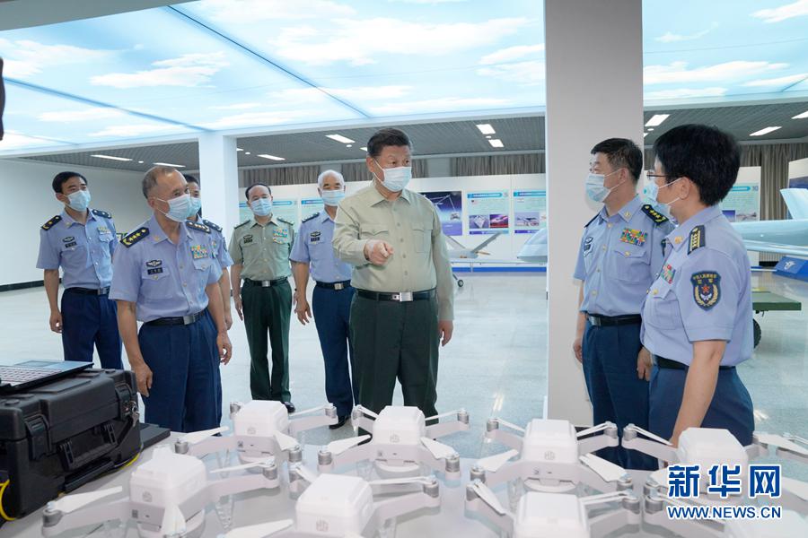 习近平八一前夜观察空军航空年夜学时夸大深化鼎新立异不竭进步办学育人程度