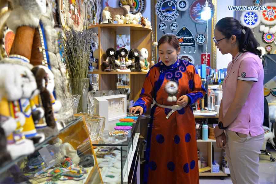 CHINA-INNER MONGOLIA-HULUN BUIR-HANDICRAFT(CN)