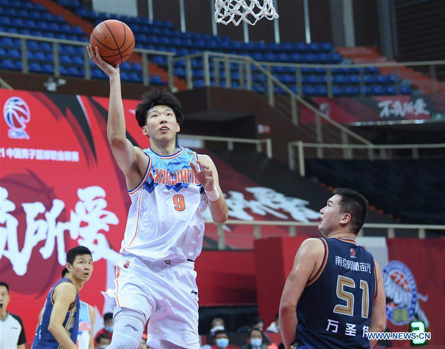 (SP)CHINA-ZHEJIANG-ZHUJI-BASKETBALL-CBA LEAGUE-XINJIANG VS NANJING (CN)