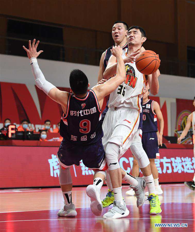 (SP)CHINA-ZHUJI-BASKETBALL-CBA LEAGUE-TIANJIN VS JILIN (CN)