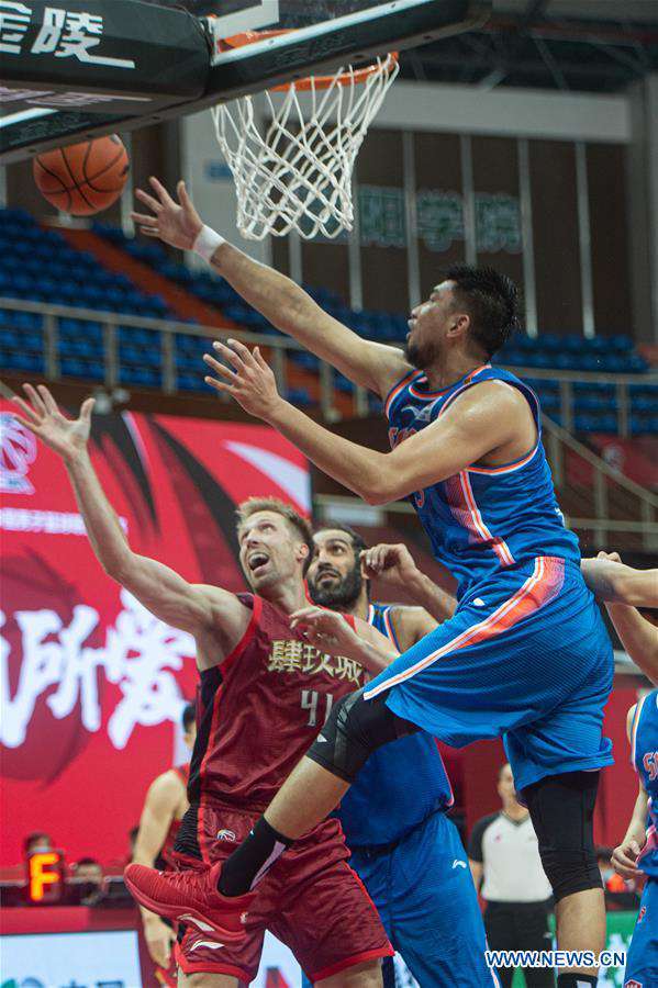 (SP)CHINA-ZHUJI-BASKETBALL-CBA LEAGUE-BEIJING DUCKS VS SICHUAN(CN)