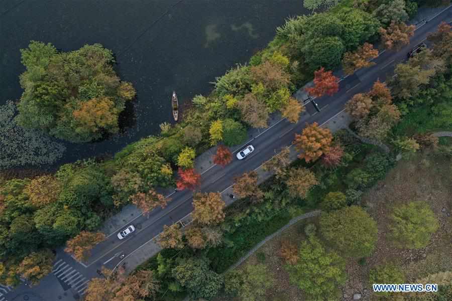 CHINA-HANGZHOU-WEST LAKE-AUTUMN SCENERY (CN)