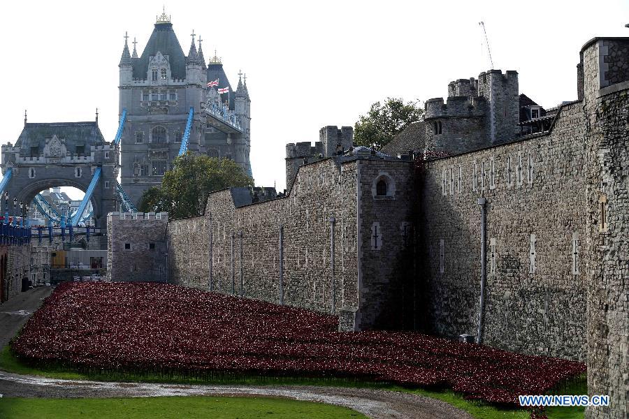 BRITAIN-LONDON-TOWER OF LONDON-COMMEMORATION-WWI-POPPIES